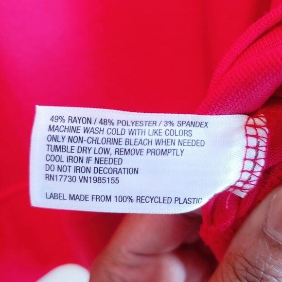 Isabel Maternity by Ingrid & Isabel "Santa Baby" Top Sz Maternity L - Picture 7 of 8